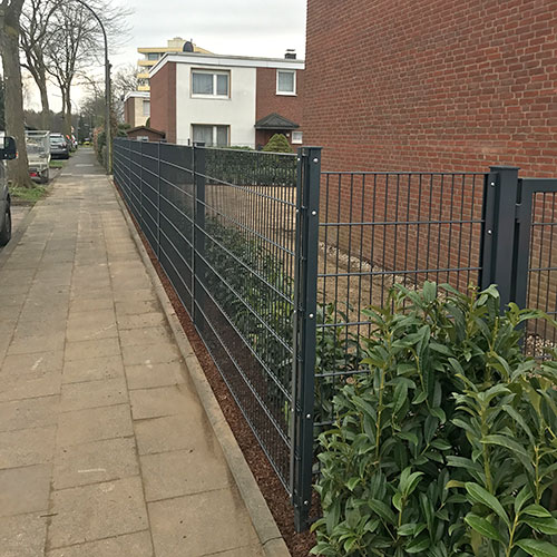 0594-zaunanlage_dennis-nadler-garten-landschaftsbau-bergisch-gladbach-krten-refrath-rheinberg