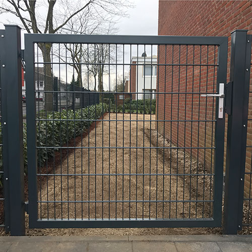 0597-zaunanlage_dennis-nadler-garten-landschaftsbau-bergisch-gladbach-krten-refrath-rheinberg